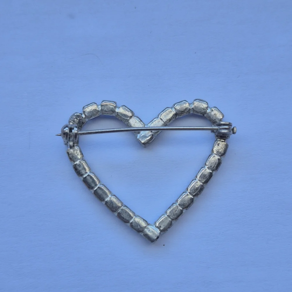 Vintage Blue Rhinestone Heart Brooch - Picture 2 of 4